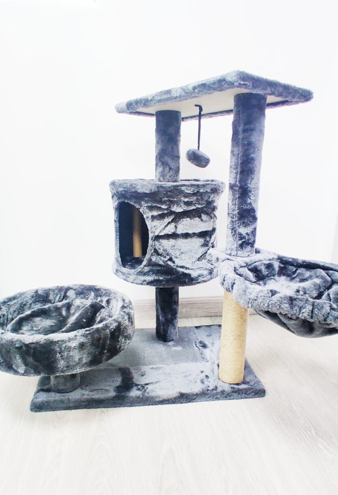 Haisen Pet Cat Tree Tower House With Comfortable Short Plush And Basket Lounger. Also With Two Watch Towers For More Fun - Size -40*60*75 Cm